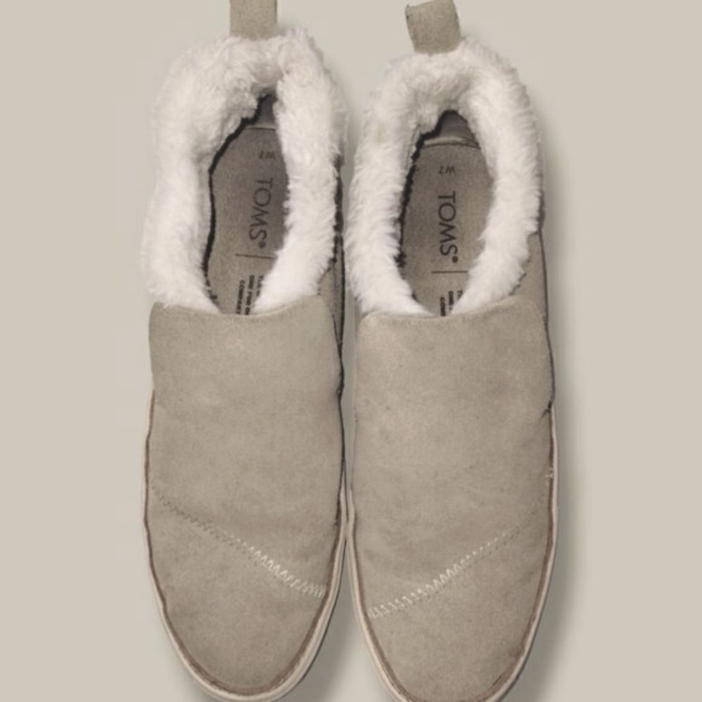 Tom's Womens Fleece Slippers Size 7 Paxton Natural Suede Flat Rubber Sole